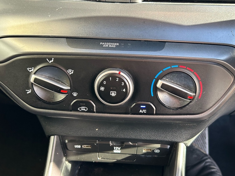 Hyundai 1.0 T-GDi MHEV SE Connect SUV 5dr Petrol Hybrid DCT Euro 6 (s/s) (100 ps)