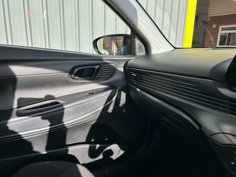 Hyundai 1.0 T-GDi MHEV SE Connect SUV 5dr Petrol Hybrid DCT Euro 6 (s/s) (100 ps)