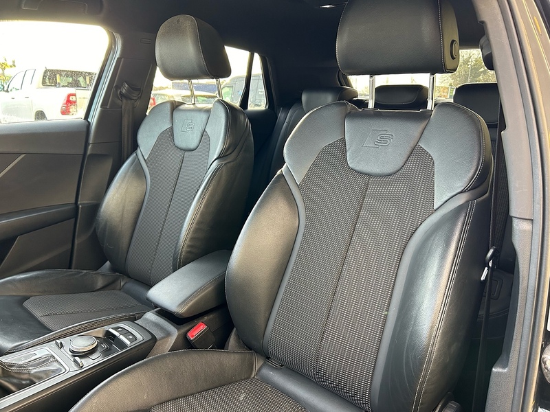 Audi 1.6 TDI 30 Black Edition SUV 5dr Diesel S Tronic Euro 6 (s/s) (116 ps)