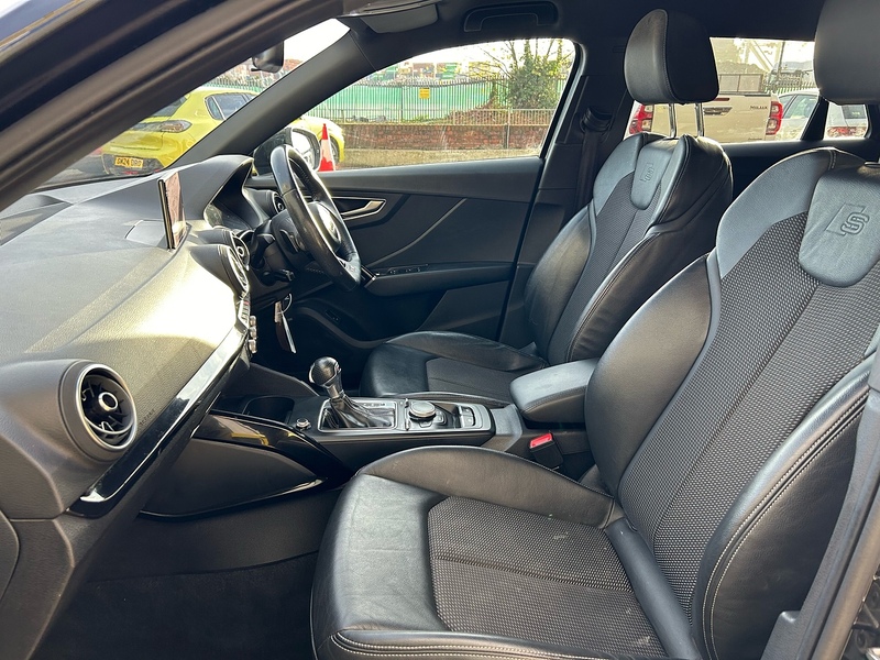 Audi 1.6 TDI 30 Black Edition SUV 5dr Diesel S Tronic Euro 6 (s/s) (116 ps)