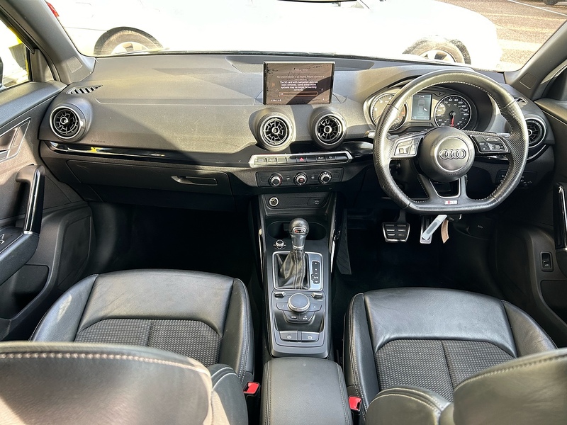 Audi 1.6 TDI 30 Black Edition SUV 5dr Diesel S Tronic Euro 6 (s/s) (116 ps)