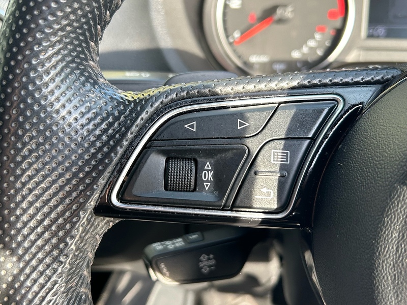 Audi 1.6 TDI 30 Black Edition SUV 5dr Diesel S Tronic Euro 6 (s/s) (116 ps)