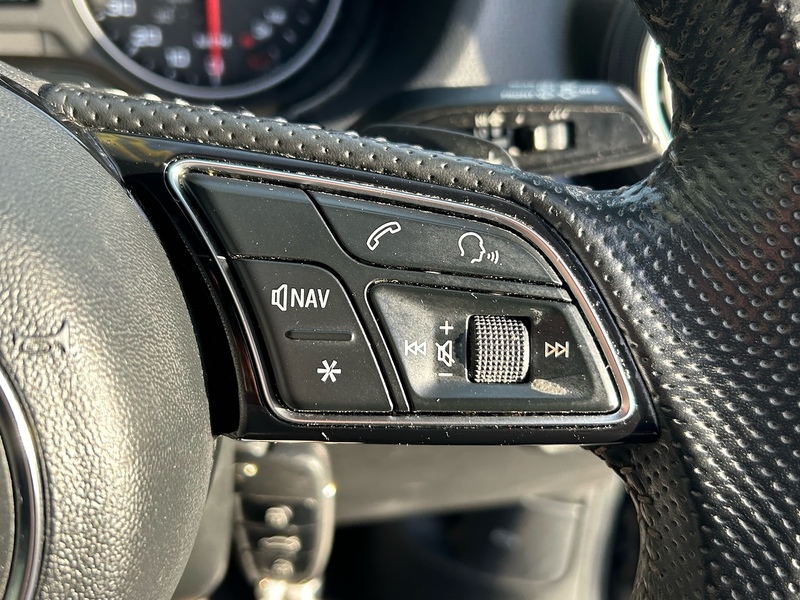 Audi 1.6 TDI 30 Black Edition SUV 5dr Diesel S Tronic Euro 6 (s/s) (116 ps)