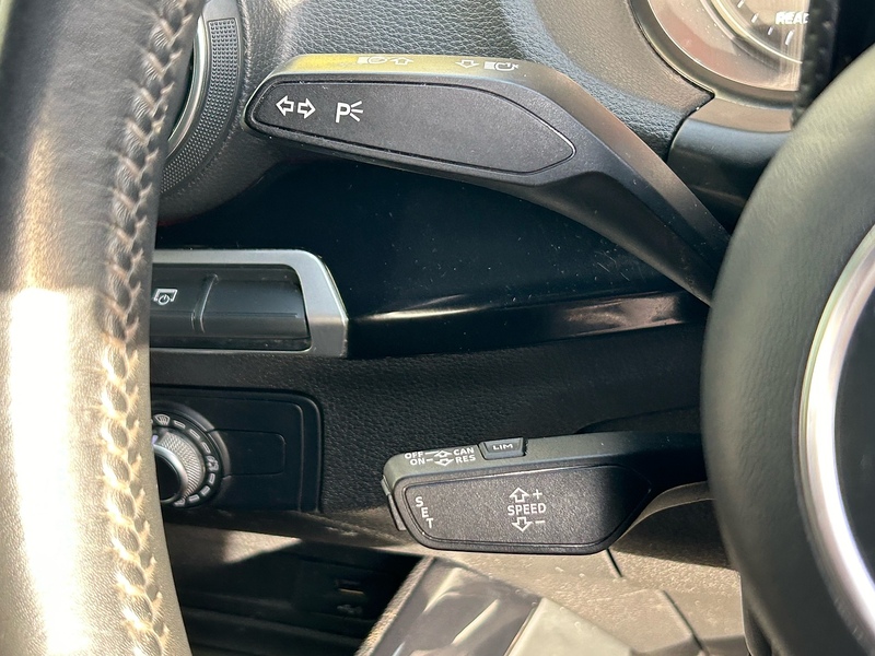 Audi 1.6 TDI 30 Black Edition SUV 5dr Diesel S Tronic Euro 6 (s/s) (116 ps)