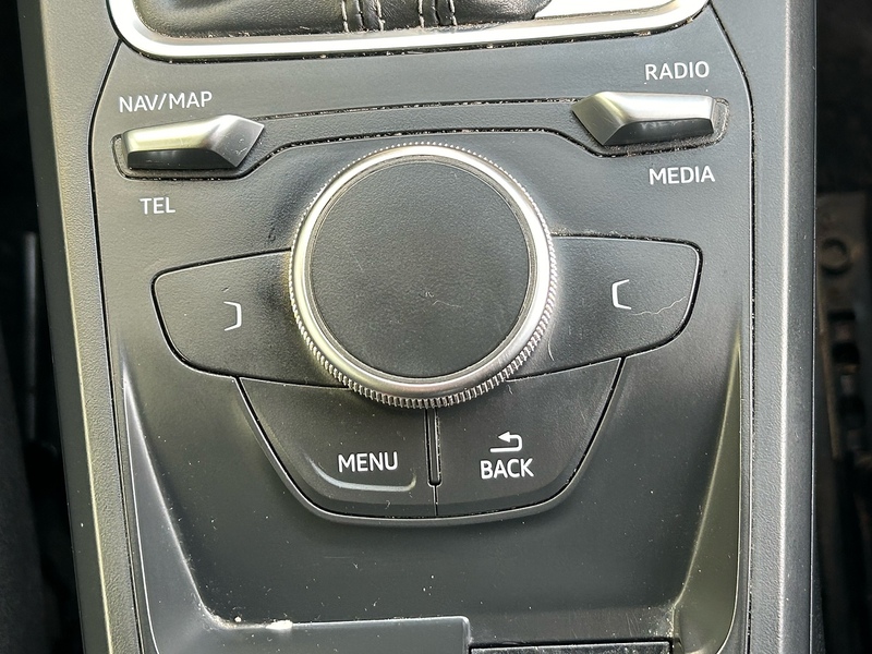 Audi 1.6 TDI 30 Black Edition SUV 5dr Diesel S Tronic Euro 6 (s/s) (116 ps)