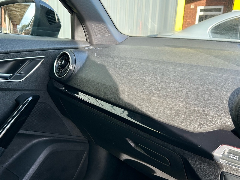 Audi 1.6 TDI 30 Black Edition SUV 5dr Diesel S Tronic Euro 6 (s/s) (116 ps)