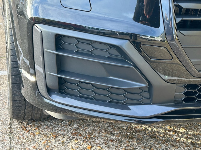 Audi 1.6 TDI 30 Black Edition SUV 5dr Diesel S Tronic Euro 6 (s/s) (116 ps)