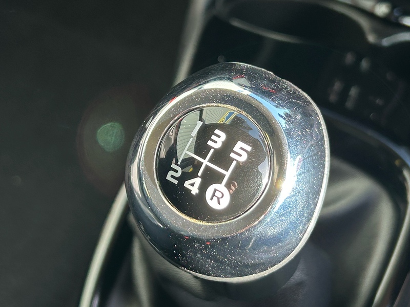 Toyota 1.0 VVT-i x-clusiv Hatchback 5dr Petrol Manual Euro 6 (71 ps)