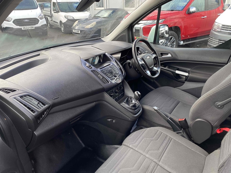 Ford 1.5 TDCi 200 Limited Panel Van 5dr Diesel Manual L1 H1 (119 g/km, 118 bhp)