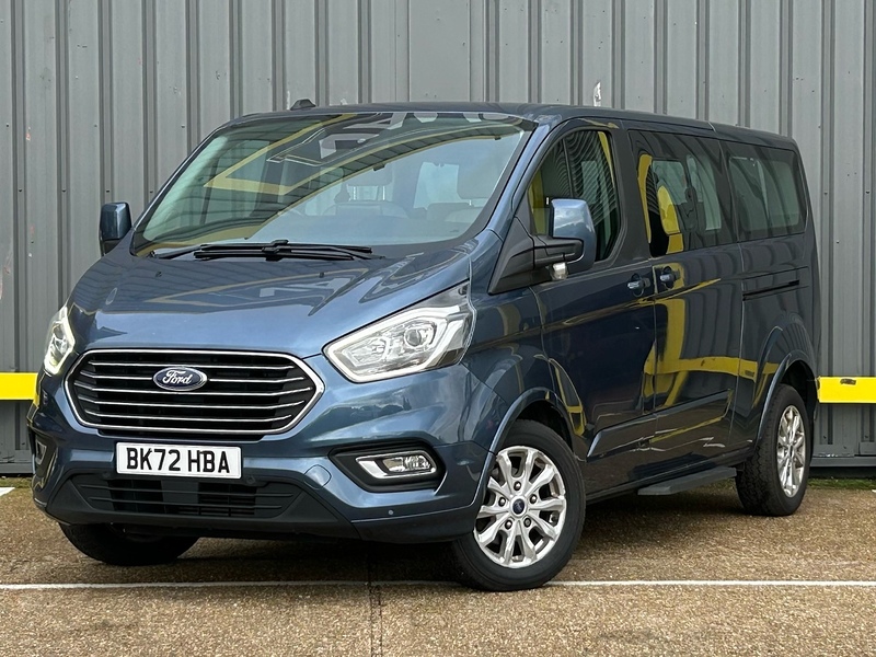 Ford 2.0 320 EcoBlue MHEV Titanium Minibus Double Cab 5dr Diesel Manual L2 Euro 6 (s/s) (130 ps)