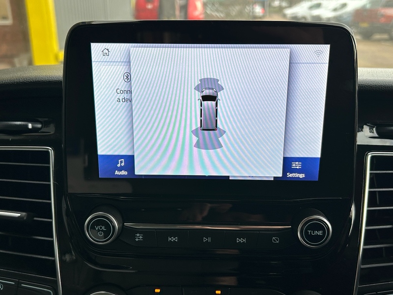 Ford 2.0 320 EcoBlue MHEV Titanium Minibus Double Cab 5dr Diesel Manual L2 Euro 6 (s/s) (130 ps)