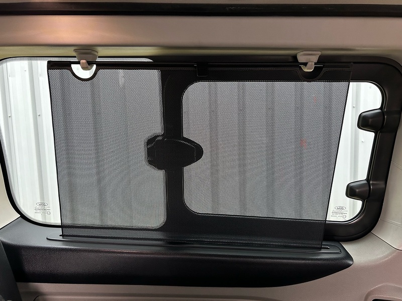 Ford 2.0 320 EcoBlue MHEV Titanium Minibus Double Cab 5dr Diesel Manual L2 Euro 6 (s/s) (130 ps)