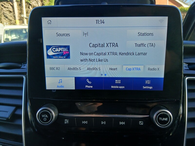 Ford 2.0 320 EcoBlue Titanium Minibus Double Cab 5dr Diesel Auto L2 Euro 6 (s/s) (130 ps)