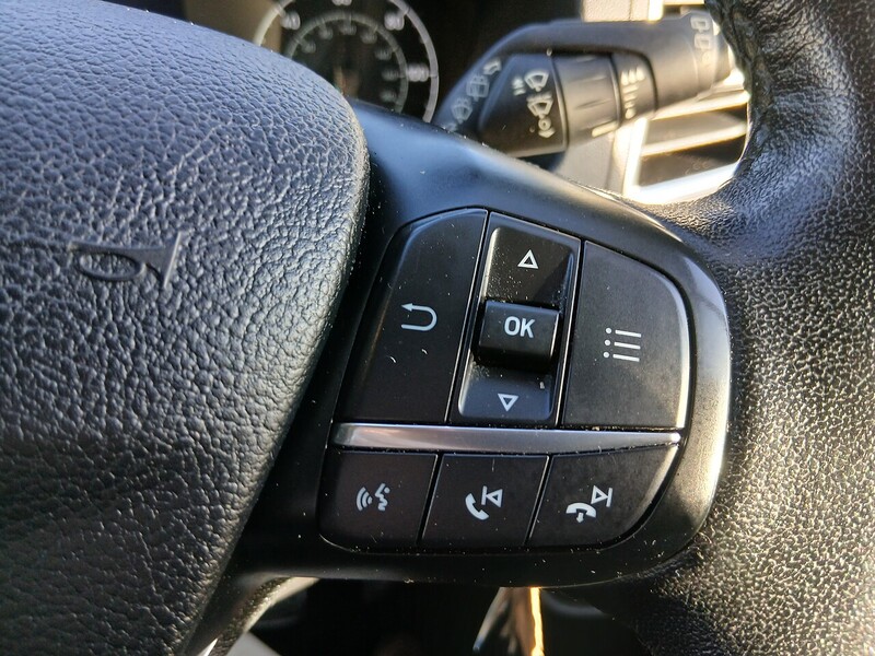 Ford 2.0 320 EcoBlue Titanium Minibus Double Cab 5dr Diesel Auto L2 Euro 6 (s/s) (130 ps)