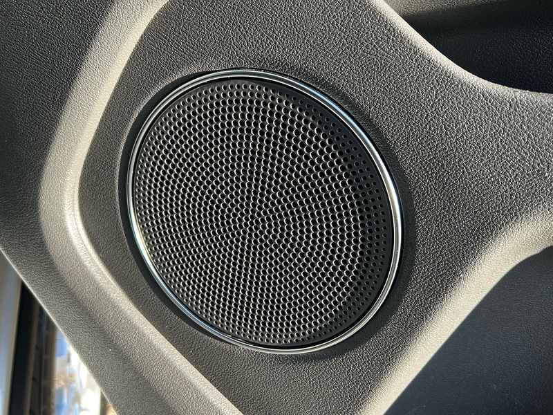 Ford 2.0 320 EcoBlue Titanium Minibus Double Cab 5dr Diesel Auto L2 Euro 6 (s/s) (130 ps)