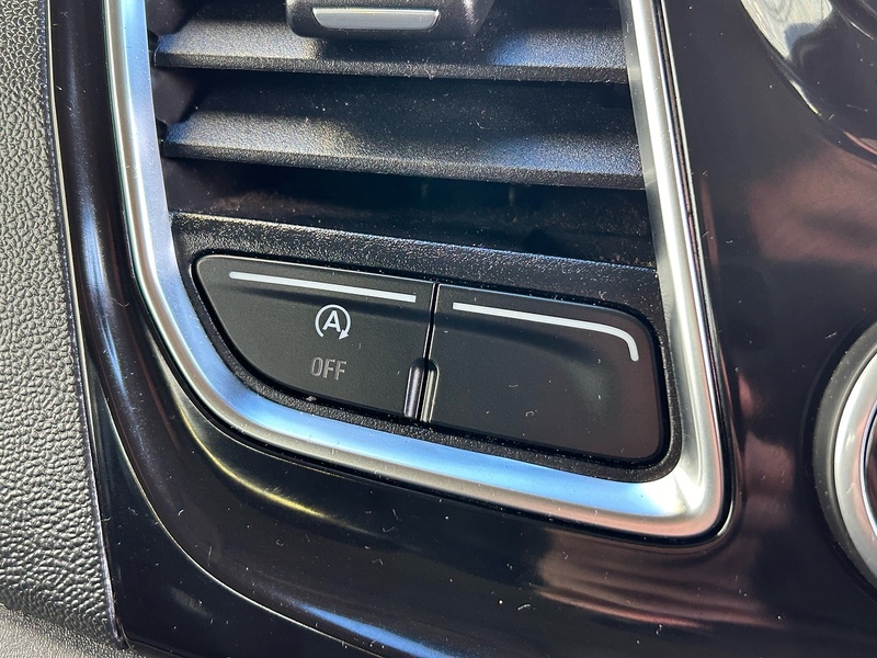 Ford 2.0 320 EcoBlue Titanium Minibus Double Cab 5dr Diesel Auto L2 Euro 6 (s/s) (130 ps)