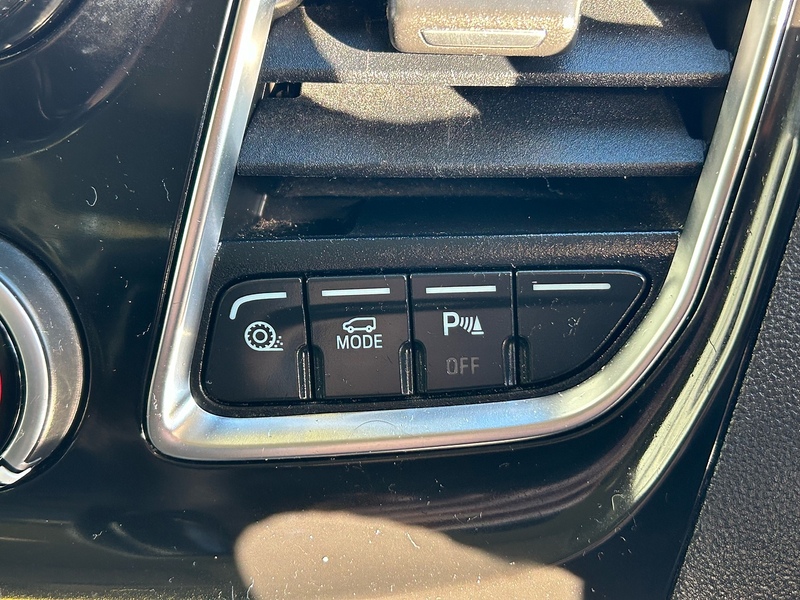 Ford 2.0 320 EcoBlue Titanium Minibus Double Cab 5dr Diesel Auto L2 Euro 6 (s/s) (130 ps)