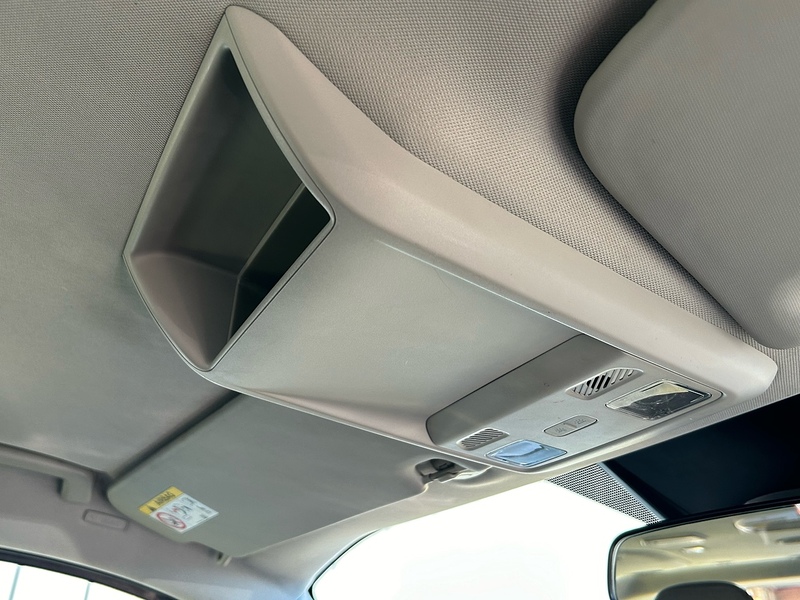 Ford 2.0 320 EcoBlue Titanium Minibus Double Cab 5dr Diesel Auto L2 Euro 6 (s/s) (130 ps)