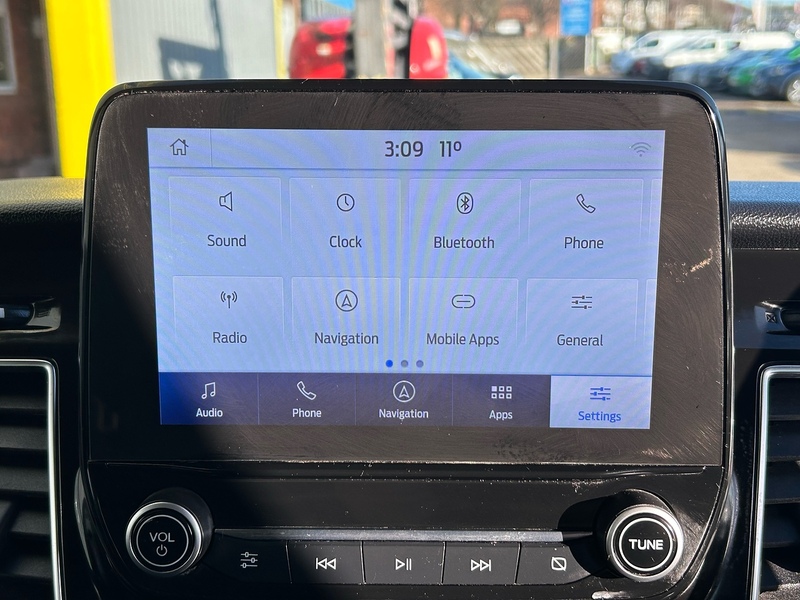 Ford 2.0 320 EcoBlue Titanium Minibus Double Cab 5dr Diesel Auto L2 Euro 6 (s/s) (130 ps)