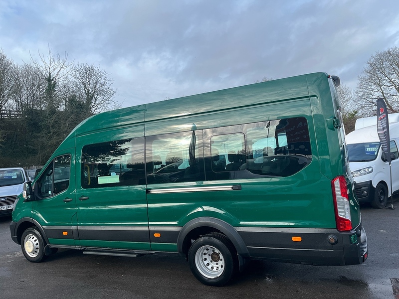 Ford 2.0 460 EcoBlue Trend Minibus Double Cab 5dr Diesel Manual RWD L4 H3 Euro 6 (s/s) (17 Seat, DRW) (130 ps)