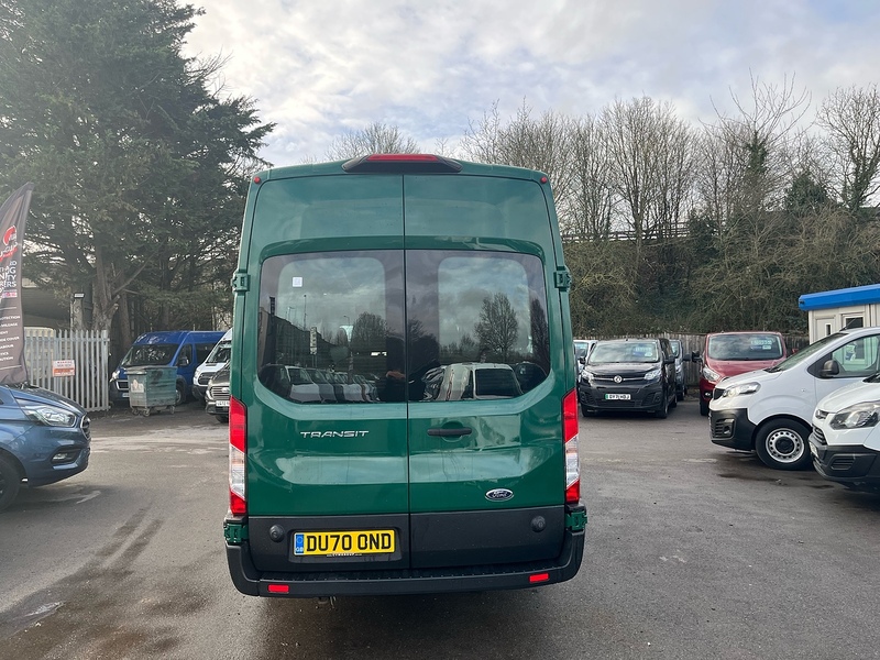 Ford 2.0 460 EcoBlue Trend Minibus Double Cab 5dr Diesel Manual RWD L4 H3 Euro 6 (s/s) (17 Seat, DRW) (130 ps)