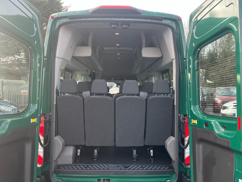 Ford 2.0 460 EcoBlue Trend Minibus Double Cab 5dr Diesel Manual RWD L4 H3 Euro 6 (s/s) (17 Seat, DRW) (130 ps)