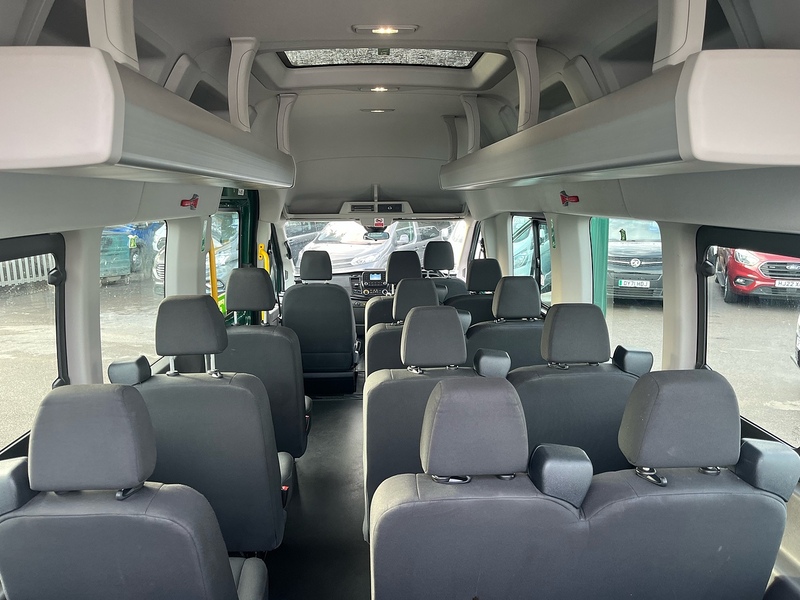 Ford 2.0 460 EcoBlue Trend Minibus Double Cab 5dr Diesel Manual RWD L4 H3 Euro 6 (s/s) (17 Seat, DRW) (130 ps)