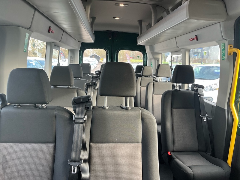Ford 2.0 460 EcoBlue Trend Minibus Double Cab 5dr Diesel Manual RWD L4 H3 Euro 6 (s/s) (17 Seat, DRW) (130 ps)