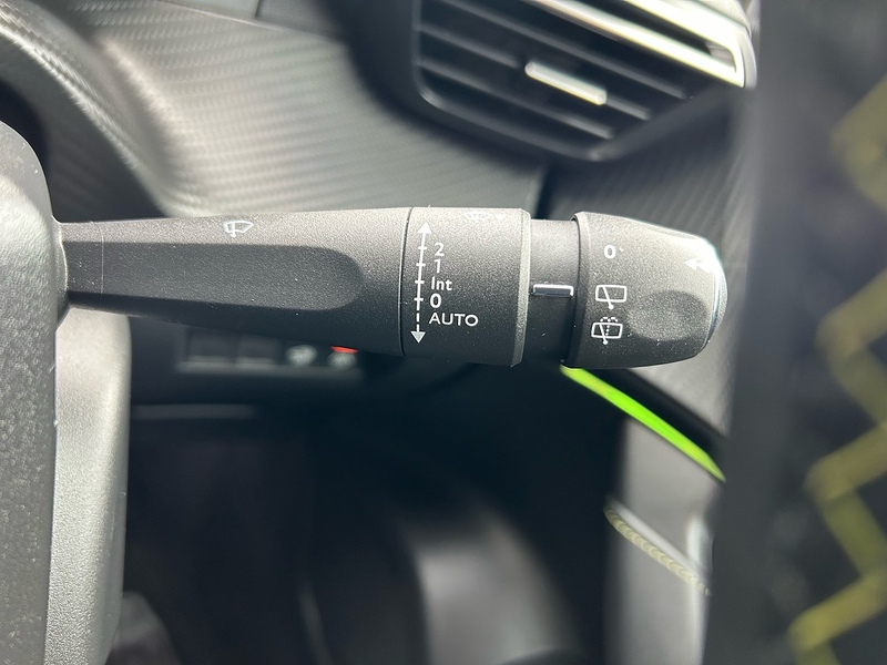 Peugeot 1.2 PureTech GT SUV 5dr Petrol Manual Euro 6 (s/s) (130 ps)