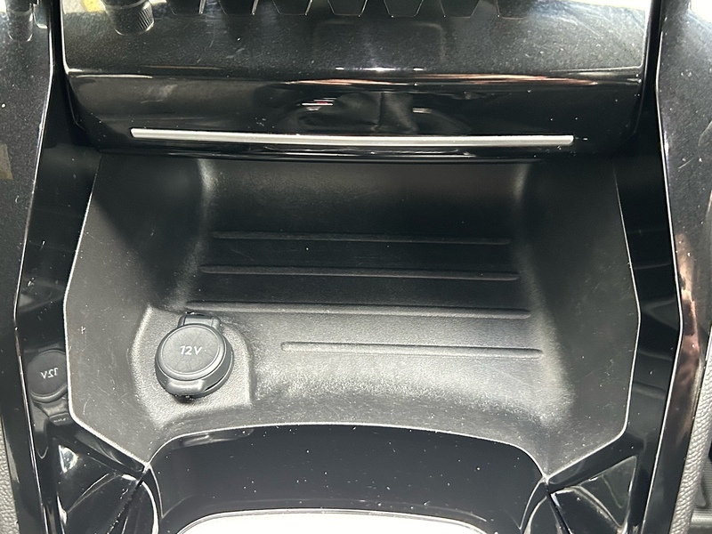 Peugeot 1.2 PureTech GT SUV 5dr Petrol Manual Euro 6 (s/s) (130 ps)