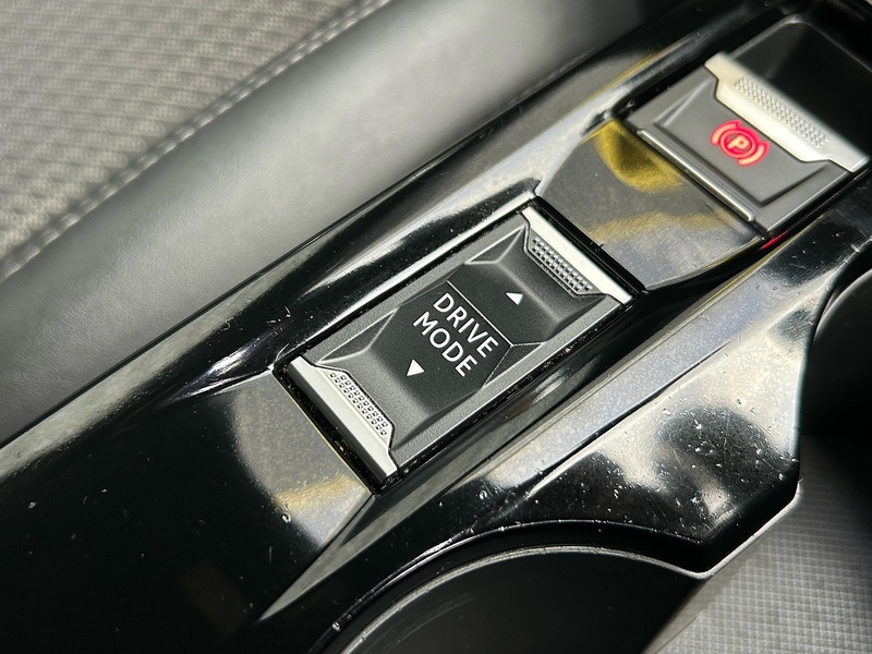 Peugeot 1.2 PureTech GT SUV 5dr Petrol Manual Euro 6 (s/s) (130 ps)