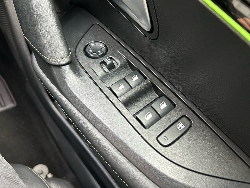 Peugeot 1.2 PureTech GT SUV 5dr Petrol Manual Euro 6 (s/s) (130 ps)