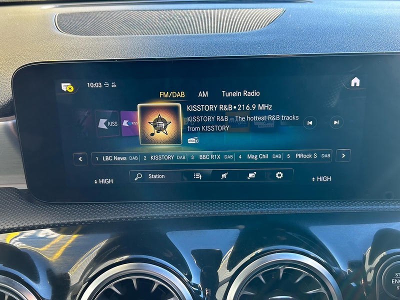 Mercedes-Benz 1.5 A180d AMG Line (Premium 2) Hatchback 5dr Diesel Manual Euro 6 (s/s) (116 ps)