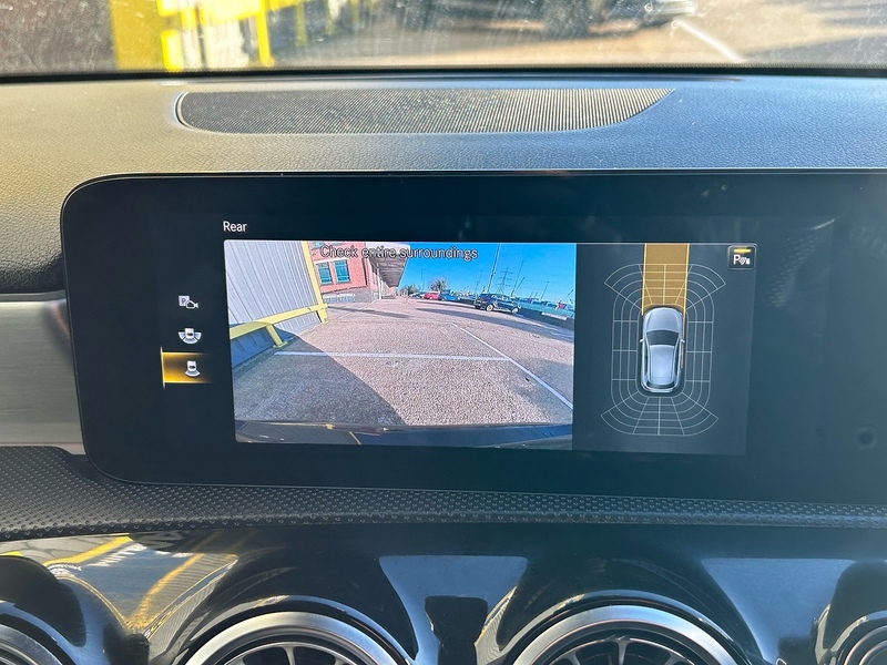 Mercedes-Benz 1.5 A180d AMG Line (Premium 2) Hatchback 5dr Diesel Manual Euro 6 (s/s) (116 ps)