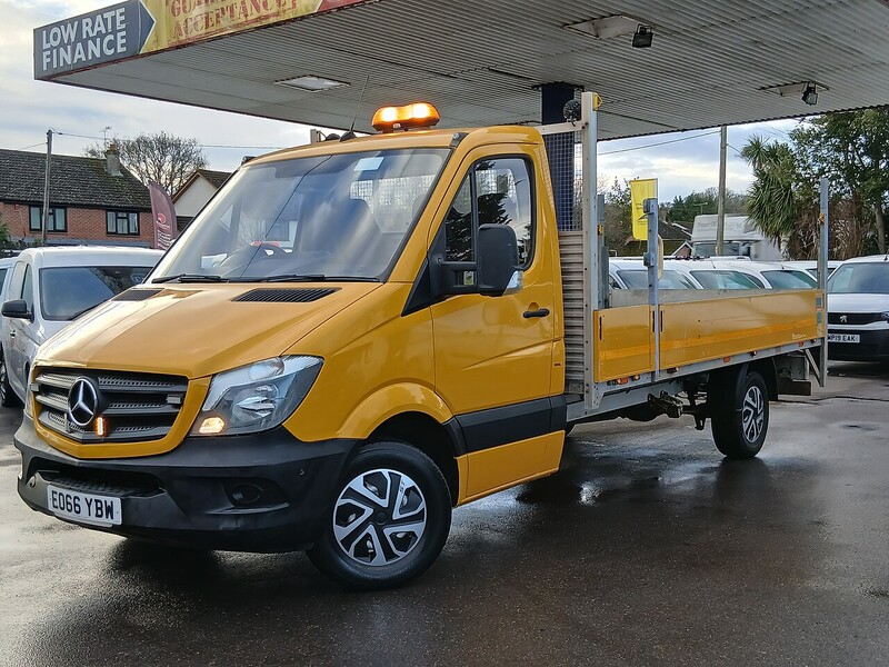 Mercedes-Benz 2.1 313 CDI Chassis Cab 2dr Diesel Manual RWD L1 (129 bhp) 2.1 2dr Dropside Manual Diesel