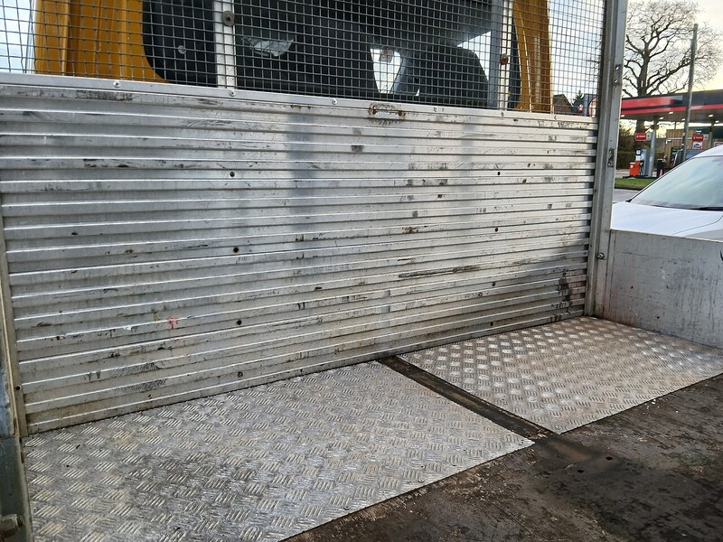 Mercedes-Benz 2.1 313 CDI Chassis Cab 2dr Diesel Manual RWD L1 (129 bhp) 2.1 2dr Dropside Manual Diesel