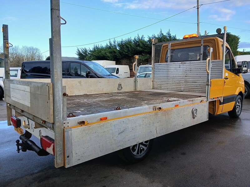 Mercedes-Benz 2.1 313 CDI Chassis Cab 2dr Diesel Manual RWD L1 (129 bhp) 2.1 2dr Dropside Manual Diesel