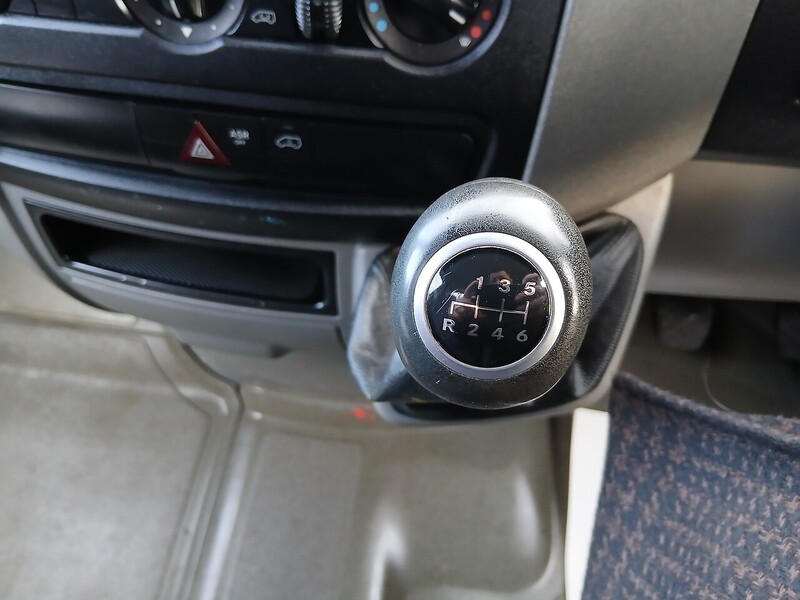 Mercedes-Benz 2.1 313 CDI Chassis Cab 2dr Diesel Manual RWD L1 (129 bhp) 2.1 2dr Dropside Manual Diesel