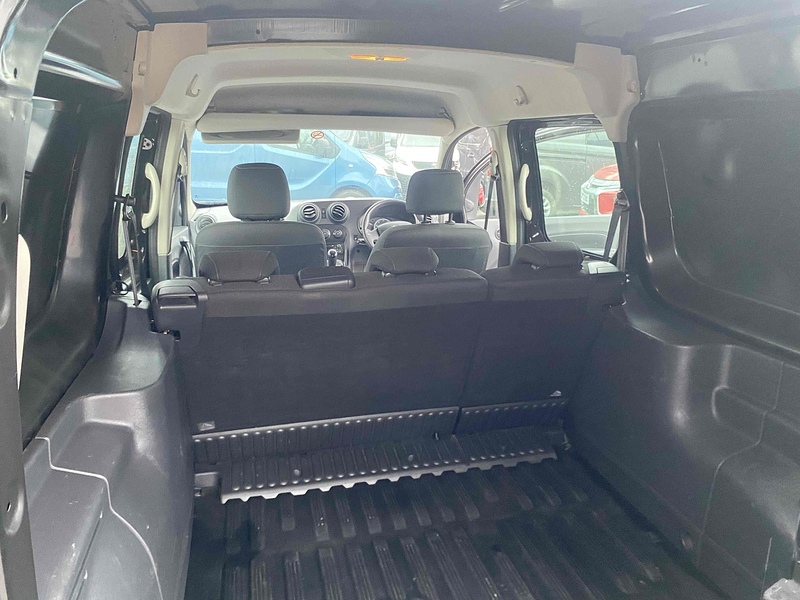 Mercedes-Benz 1.5 109 CDI Crew Van Double Cab 6dr Diesel Manual L3 Euro 5 (5 Seat) (90 ps)