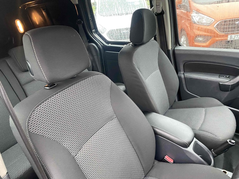 Mercedes-Benz 1.5 109 CDI Crew Van Double Cab 6dr Diesel Manual L3 Euro 5 (5 Seat) (90 ps)