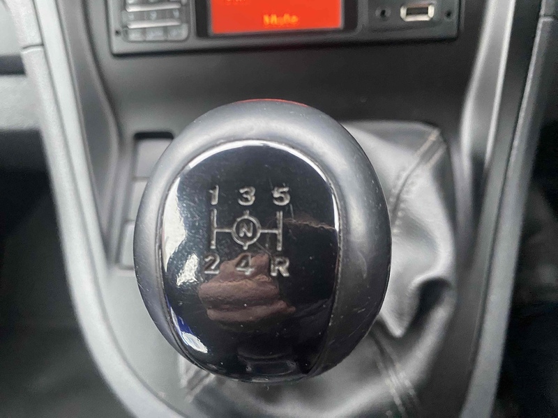Mercedes-Benz 1.5 109 CDI Crew Van Double Cab 6dr Diesel Manual L3 Euro 5 (5 Seat) (90 ps)