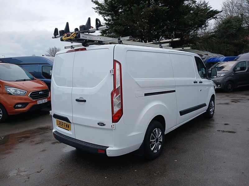 Ford 2.0 300 EcoBlue Trend Panel Van 5dr Diesel Manual L2 H1 Euro 6 (105 ps)