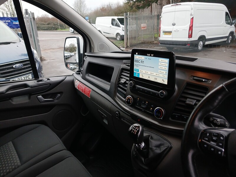 Ford 2.0 300 EcoBlue Trend Panel Van 5dr Diesel Manual L2 H1 Euro 6 (105 ps)