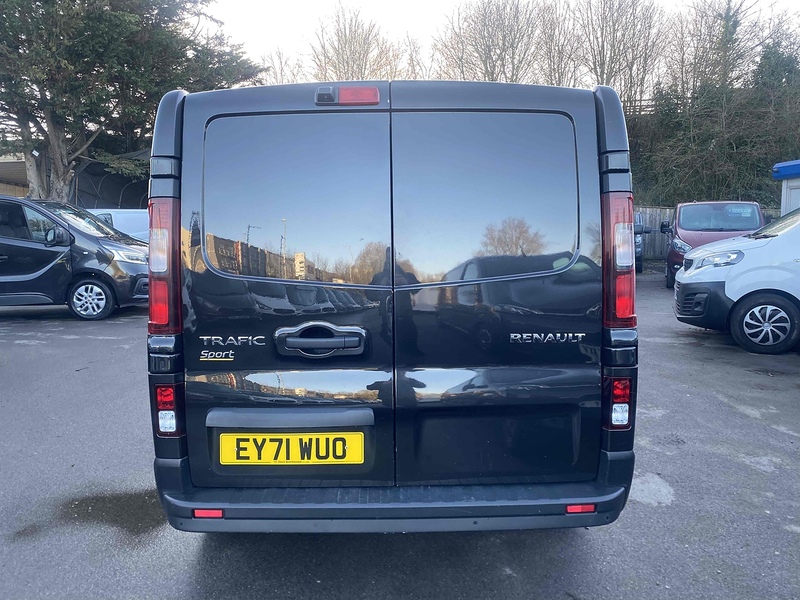 Renault 2.0 dCi ENERGY 30 Sport Panel Van 5dr Diesel Manual LWB Standard Roof Euro 6 (s/s) (120 ps)