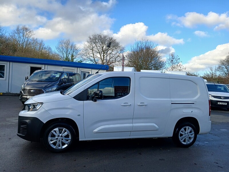Peugeot 1.5 BlueHDi 950 Asphalt Premium Long Panel Van 6dr Diesel EAT8 LWB Euro 6 (s/s) (130 bhp)