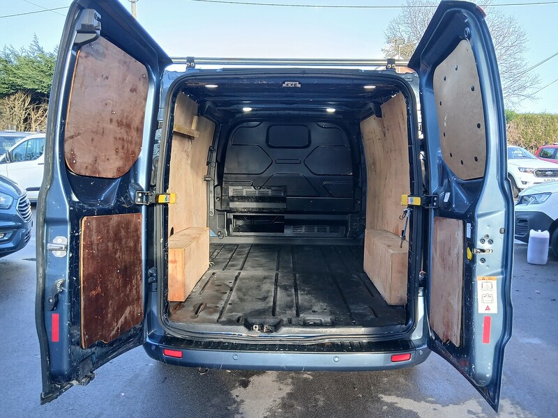 Ford 2.0 280 EcoBlue Limited Panel Van 5dr Diesel Manual L1 H1 Euro 6 (s/s) (130 ps)