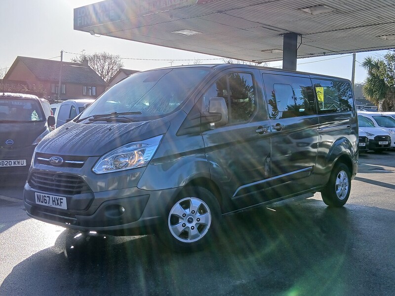 Ford 2.0 310 EcoBlue Titanium Minibus Double Cab 5dr Diesel Auto L2 Euro 6 (s/s) (130 ps)