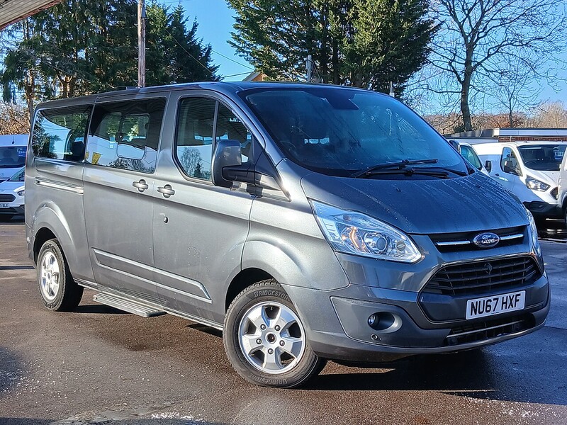 Ford 2.0 310 EcoBlue Titanium Minibus Double Cab 5dr Diesel Auto L2 Euro 6 (s/s) (130 ps)
