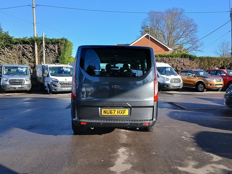 Ford 2.0 310 EcoBlue Titanium Minibus Double Cab 5dr Diesel Auto L2 Euro 6 (s/s) (130 ps)