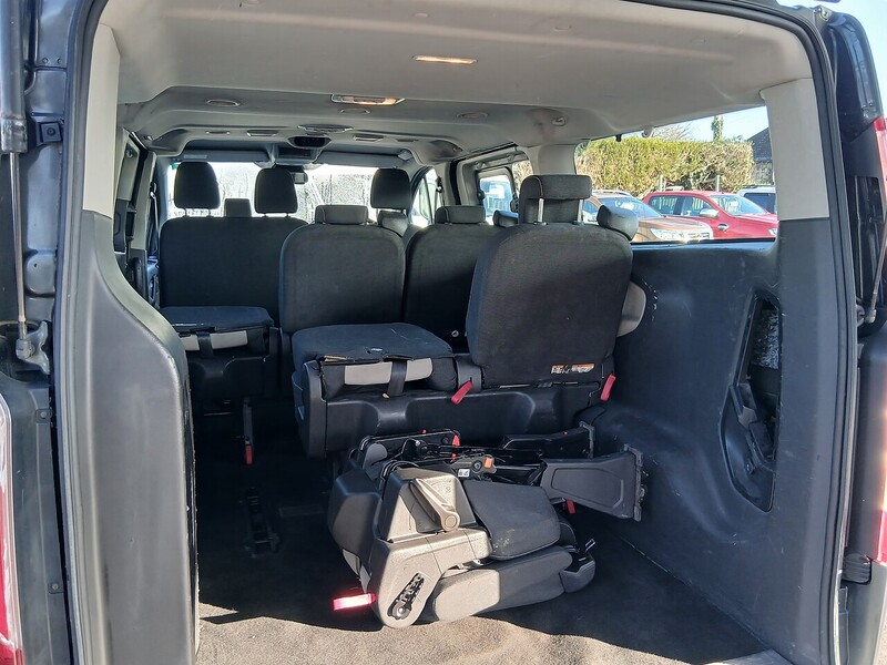Ford 2.0 310 EcoBlue Titanium Minibus Double Cab 5dr Diesel Auto L2 Euro 6 (s/s) (130 ps)